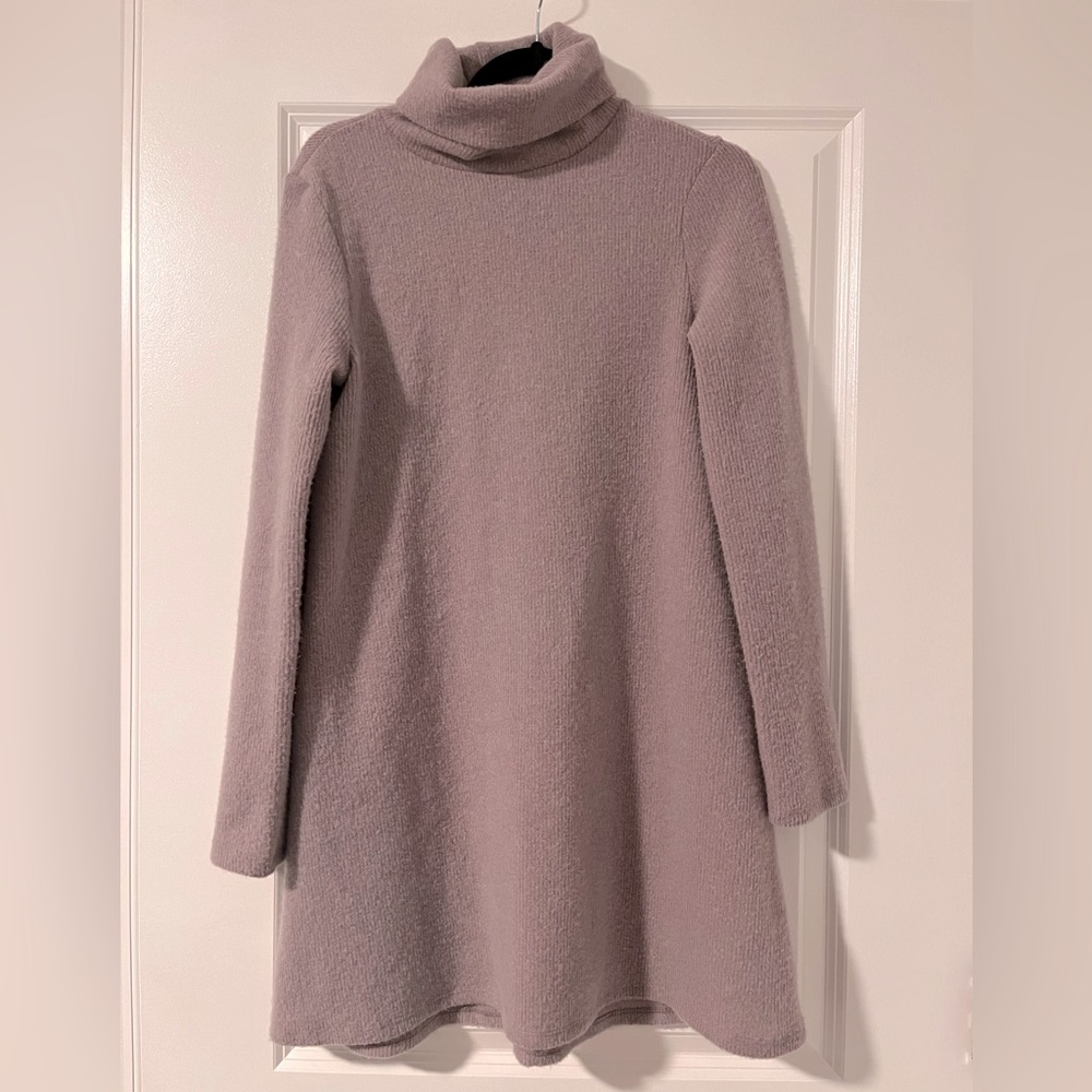 Lulu’s Pink Turtleneck Sweater Dress, Size Medium
